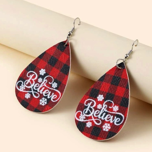 Plaid water drop hook earrings with Believe printed - Picture 3 of 4